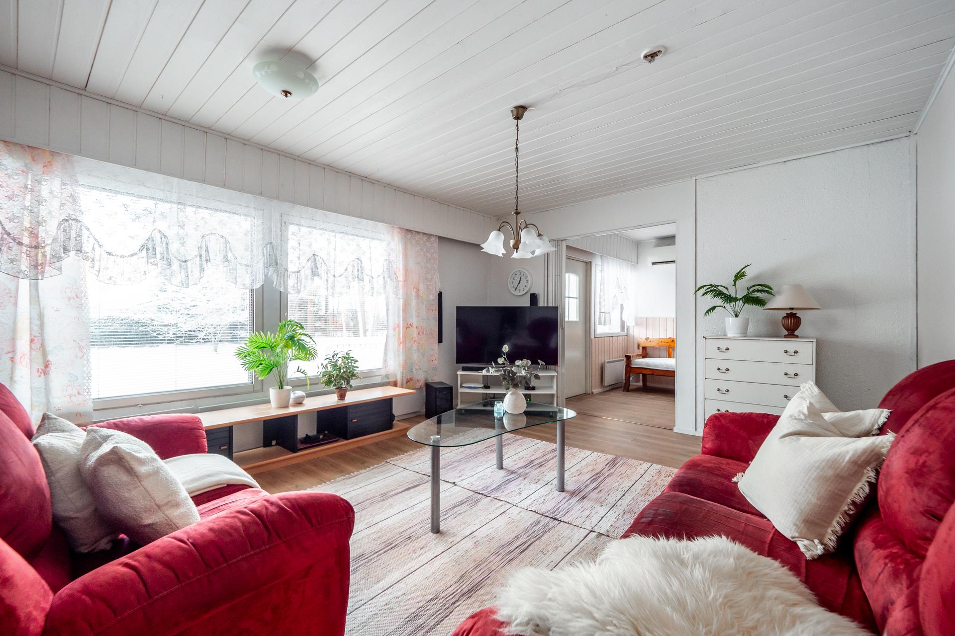 Raitakuja 7, Oulunsalo, Oulu