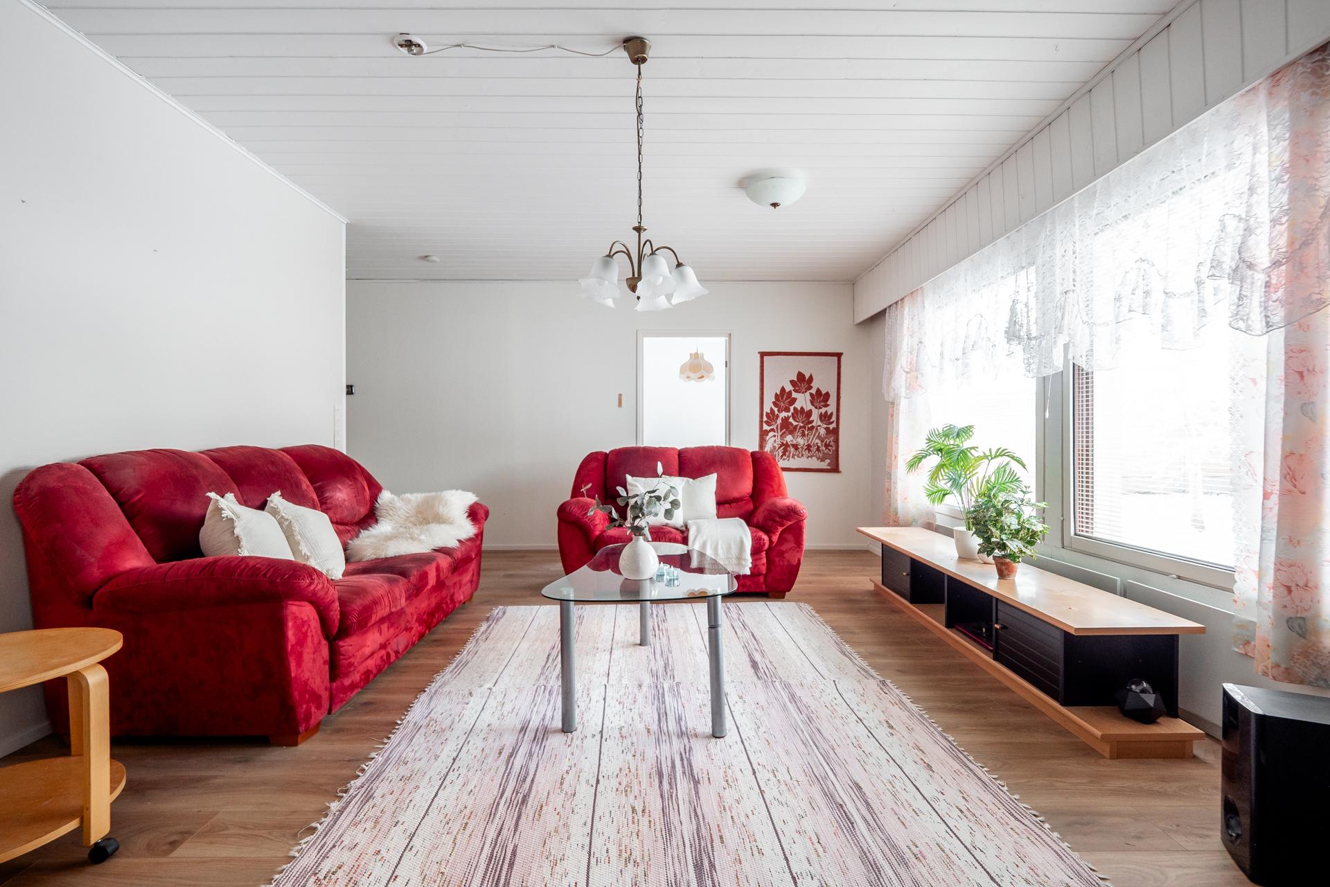 Raitakuja 7, Oulunsalo, Oulu