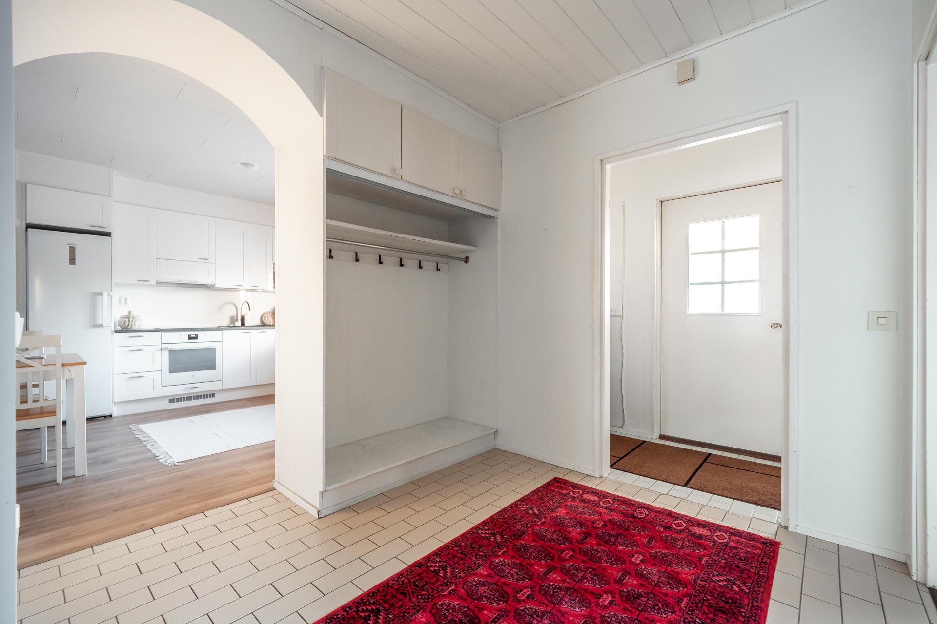 Raitakuja 7, Oulunsalo, Oulu