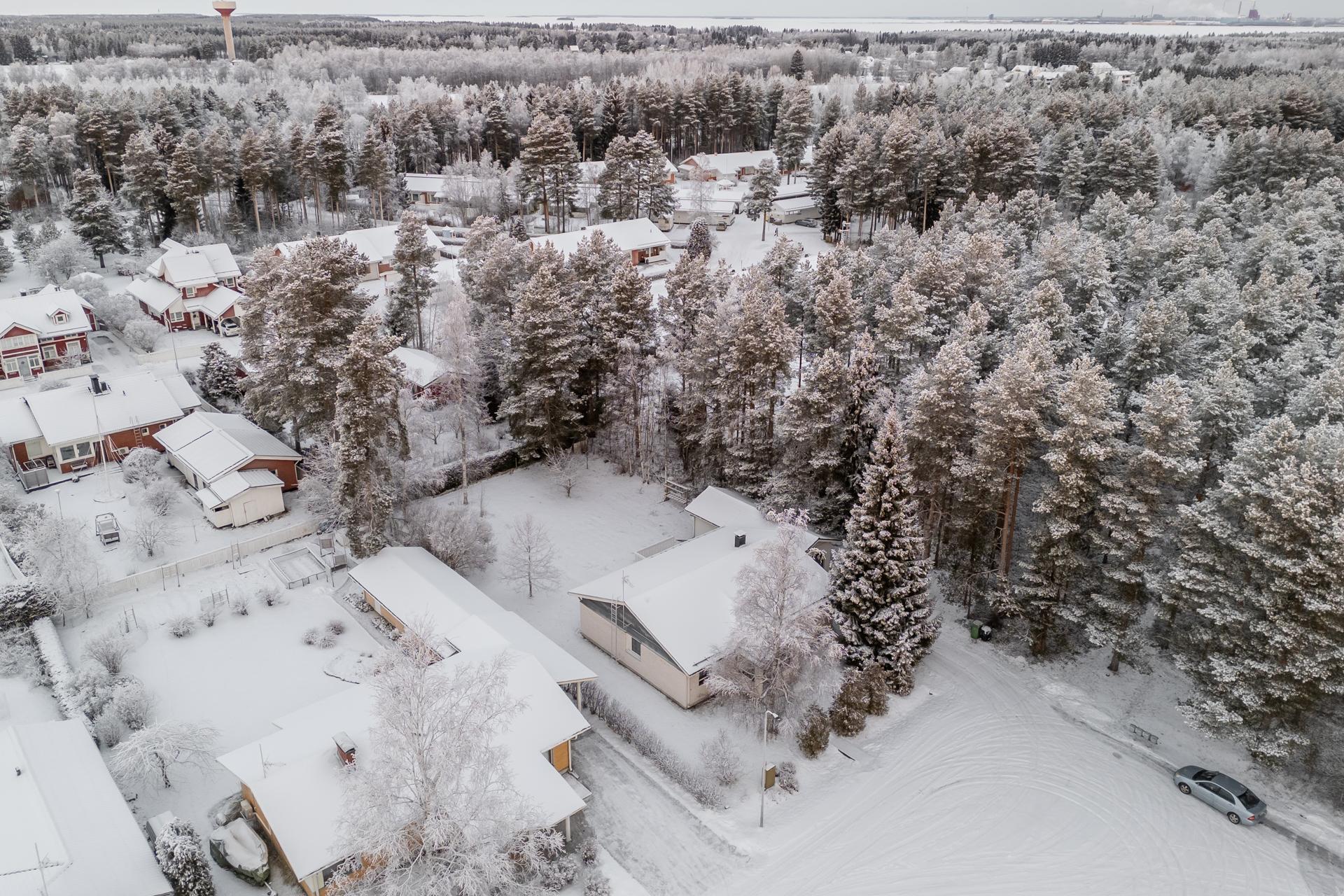 Raitakuja 7, Oulunsalo, Oulu