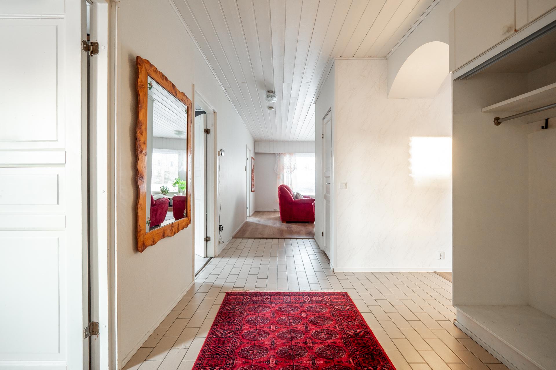 Raitakuja 7, Oulunsalo, Oulu