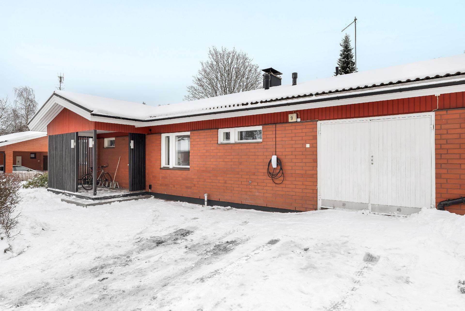 Karhutie 9, Jolkby, Kirkkonummi