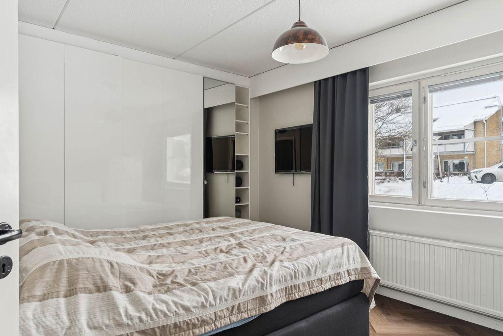 Tukkisillantie 20, Ylä-Malmi, Helsinki