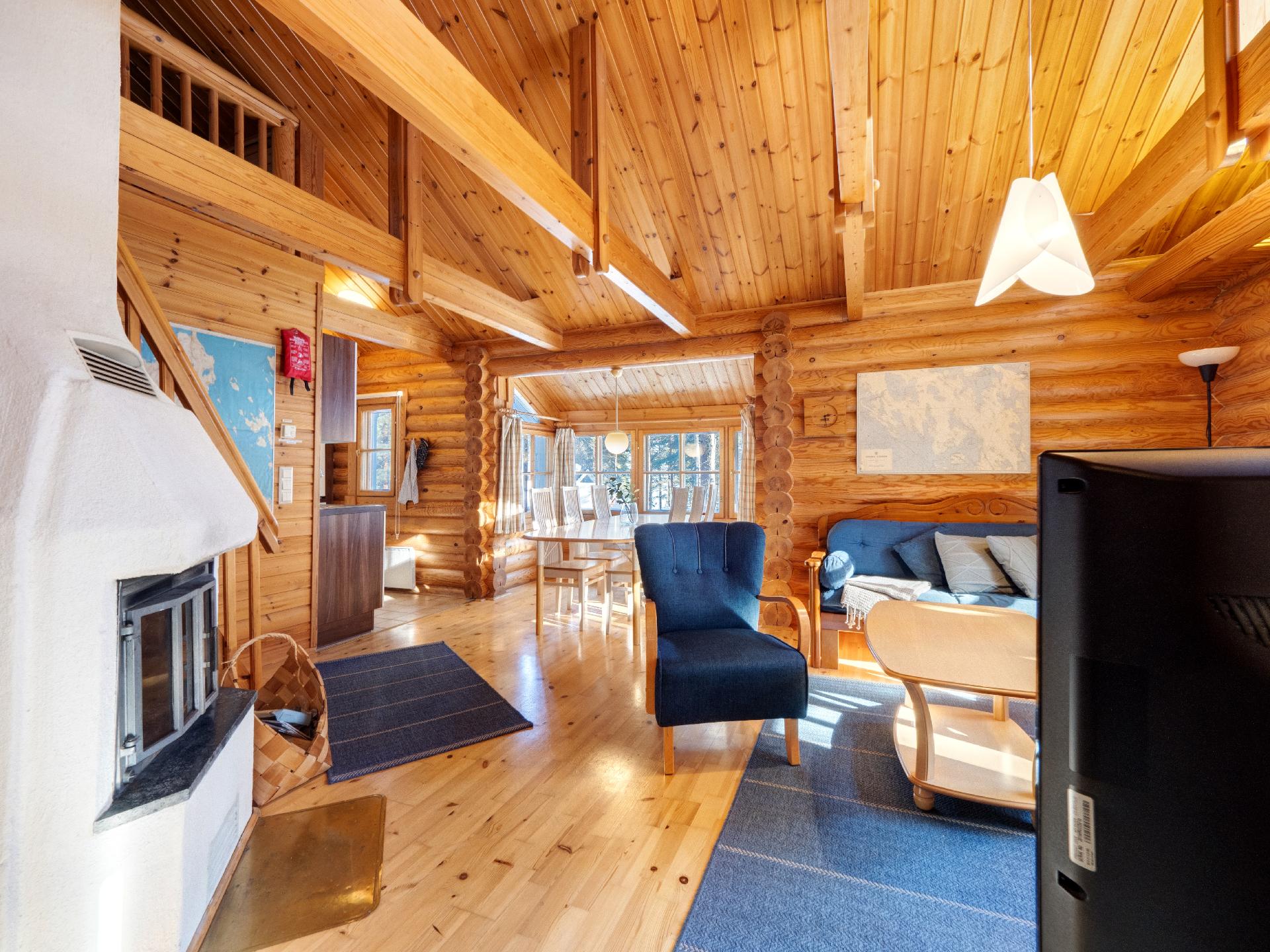 Mustarintasentie 6-10, Koli, Lieksa