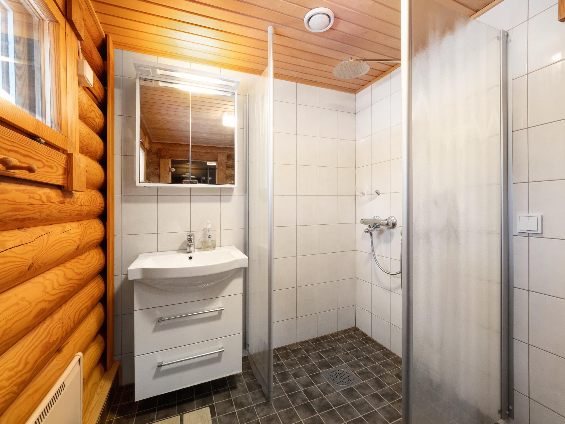 Mustarintasentie 6-10, Koli, Lieksa