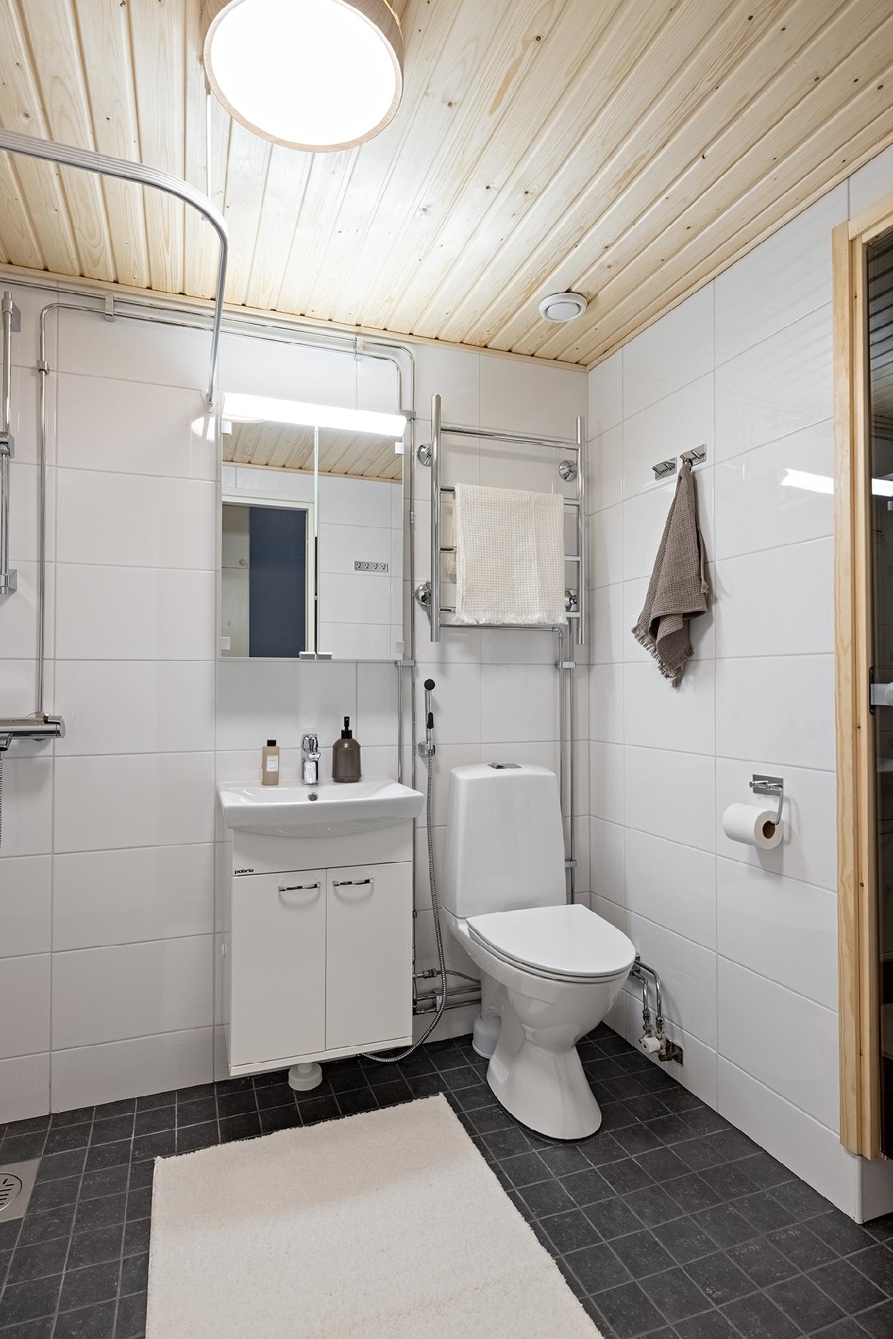 Rommakkokatu 11, Heinäpää, Oulu