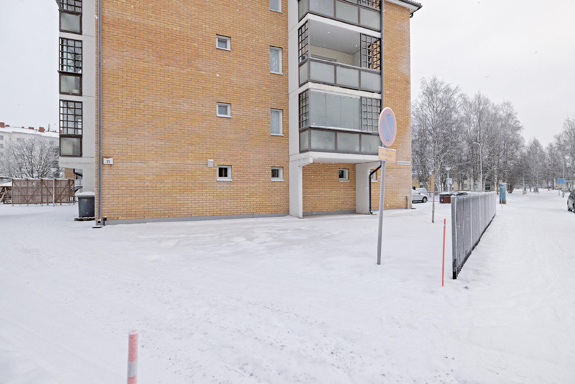 Rommakkokatu 11, Heinäpää, Oulu