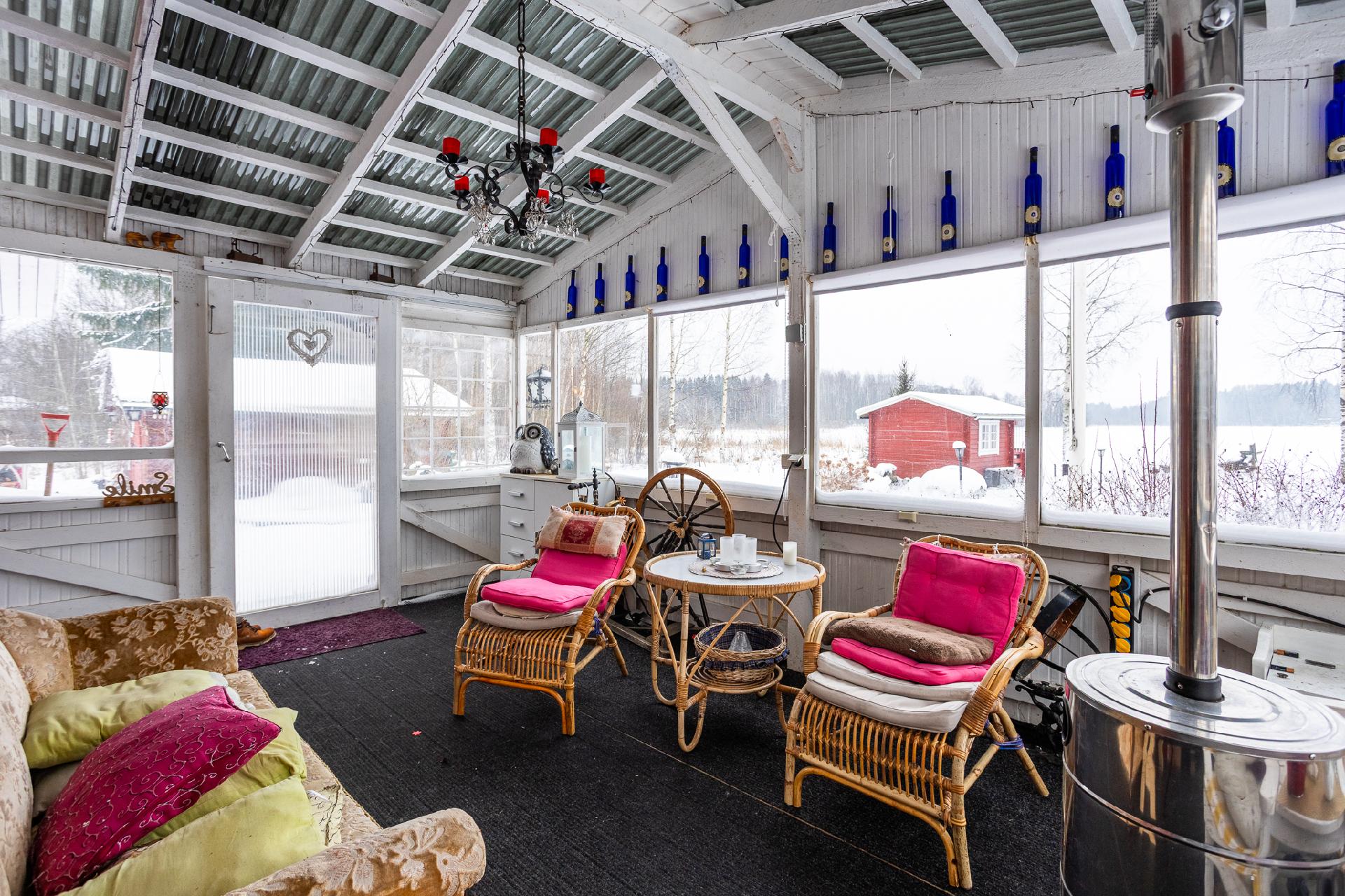 Lasitettu, katettu terassi