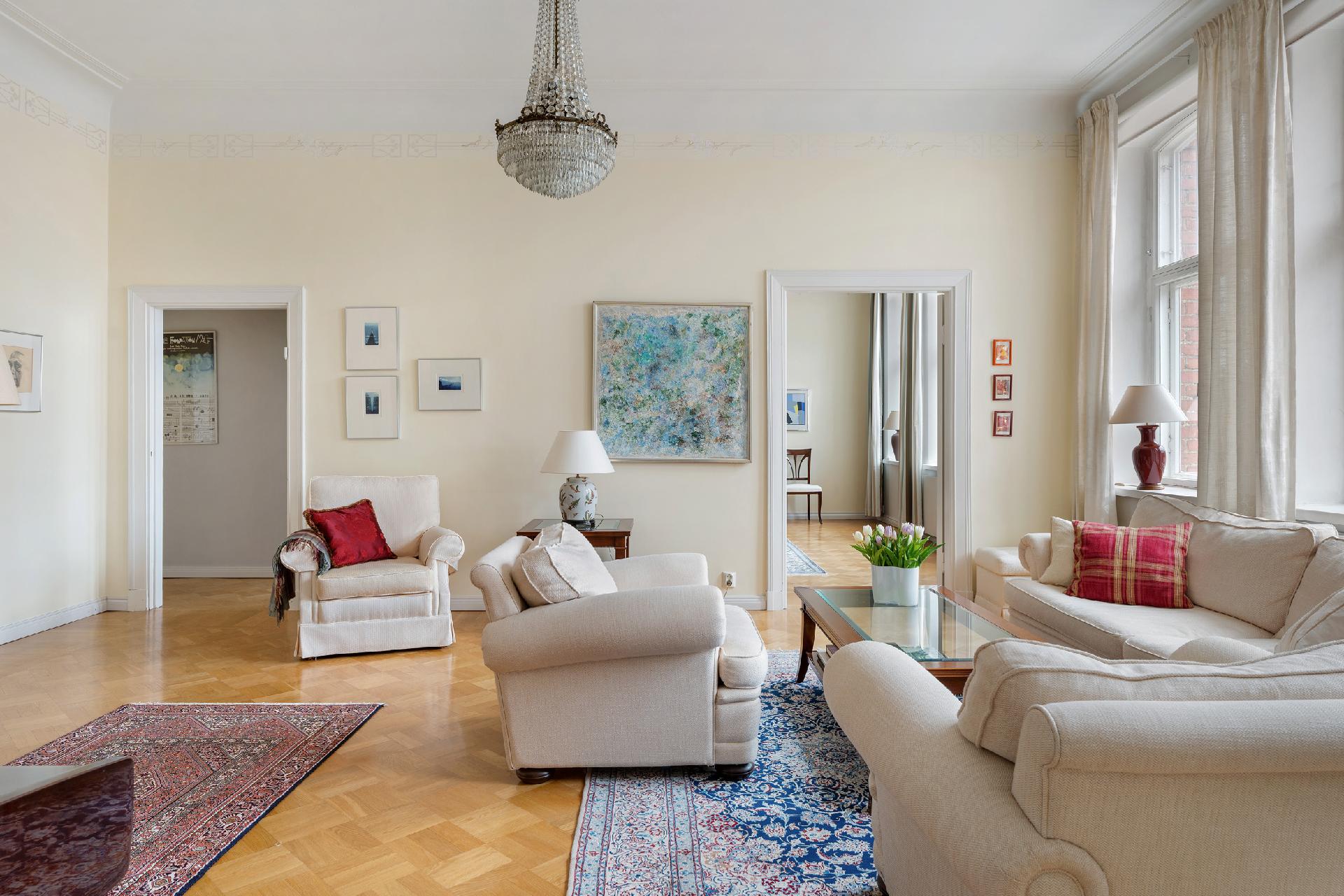 Kruunuvuorenkatu 1, Katajanokka, Helsinki