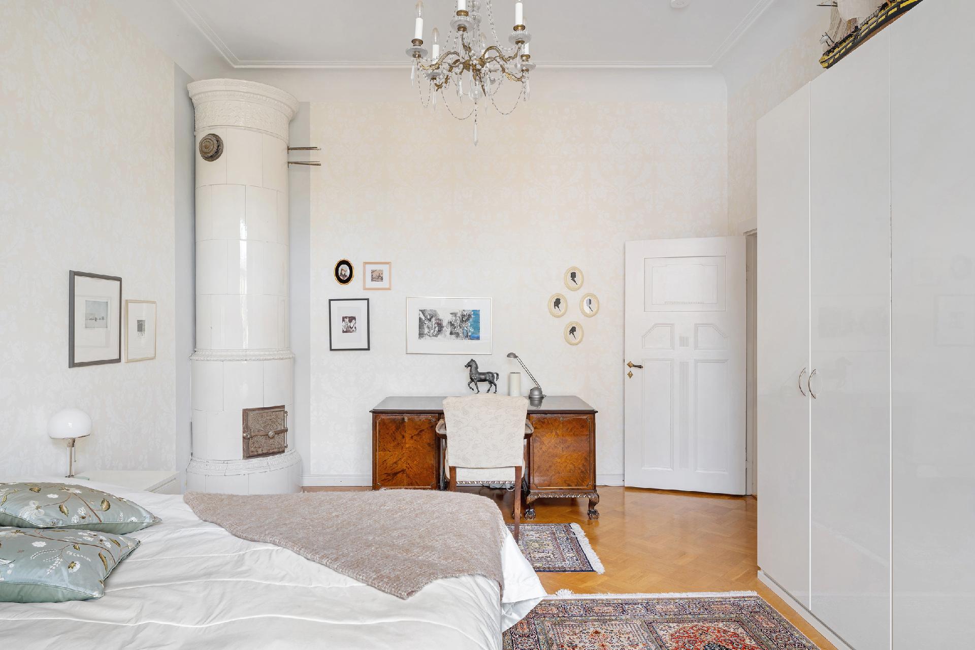 Kruunuvuorenkatu 1, Katajanokka, Helsinki