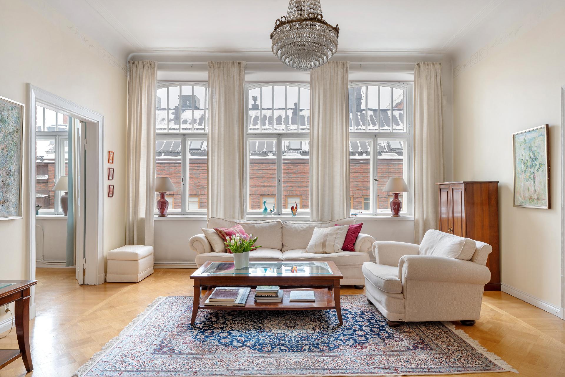 Kruunuvuorenkatu 1, Katajanokka, Helsinki