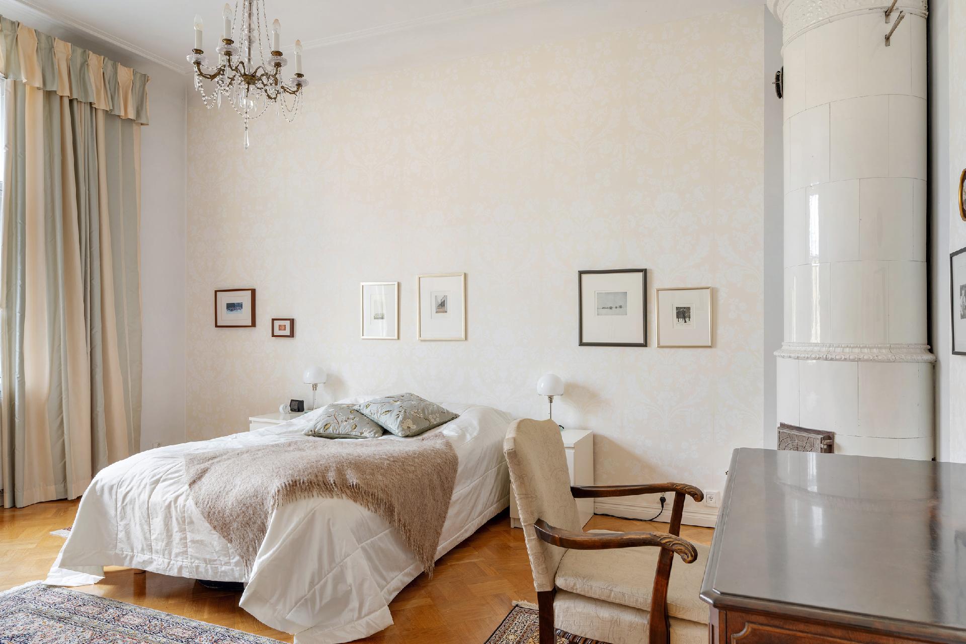 Kruunuvuorenkatu 1, Katajanokka, Helsinki