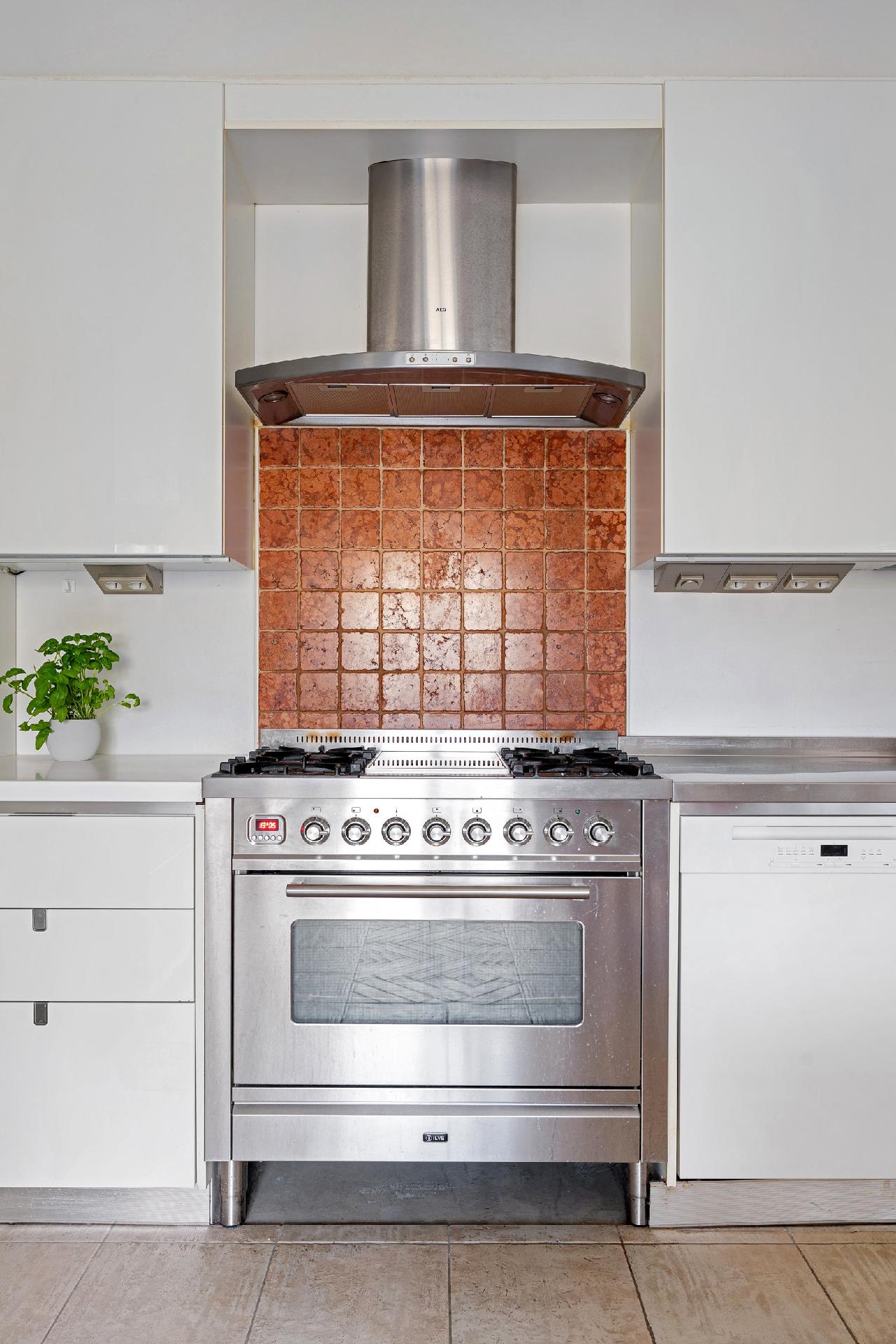 Kruunuvuorenkatu 1, Katajanokka, Helsinki