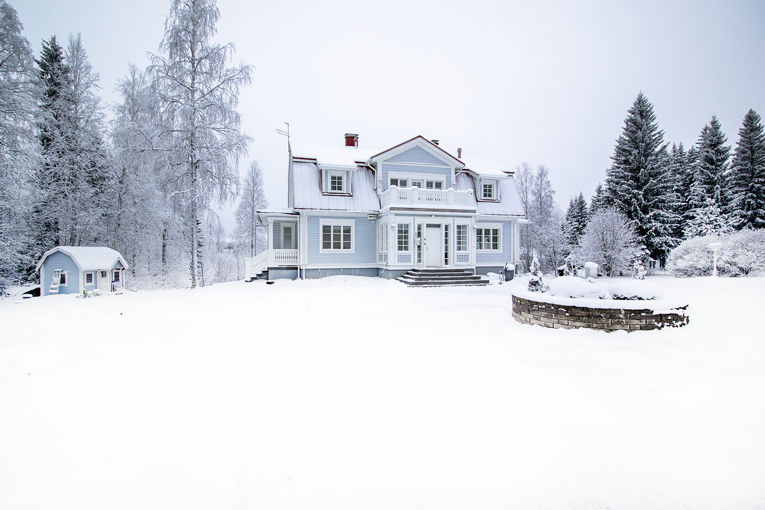 upea koti Laukaanjärven rannalla