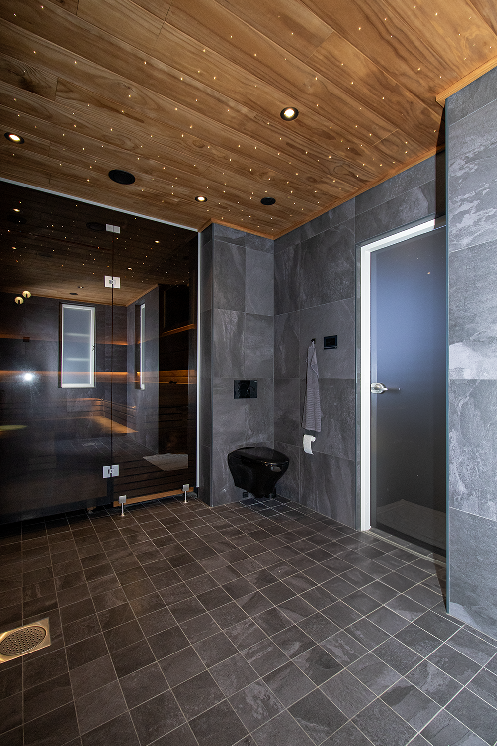 tyylikäs kylpyhuone