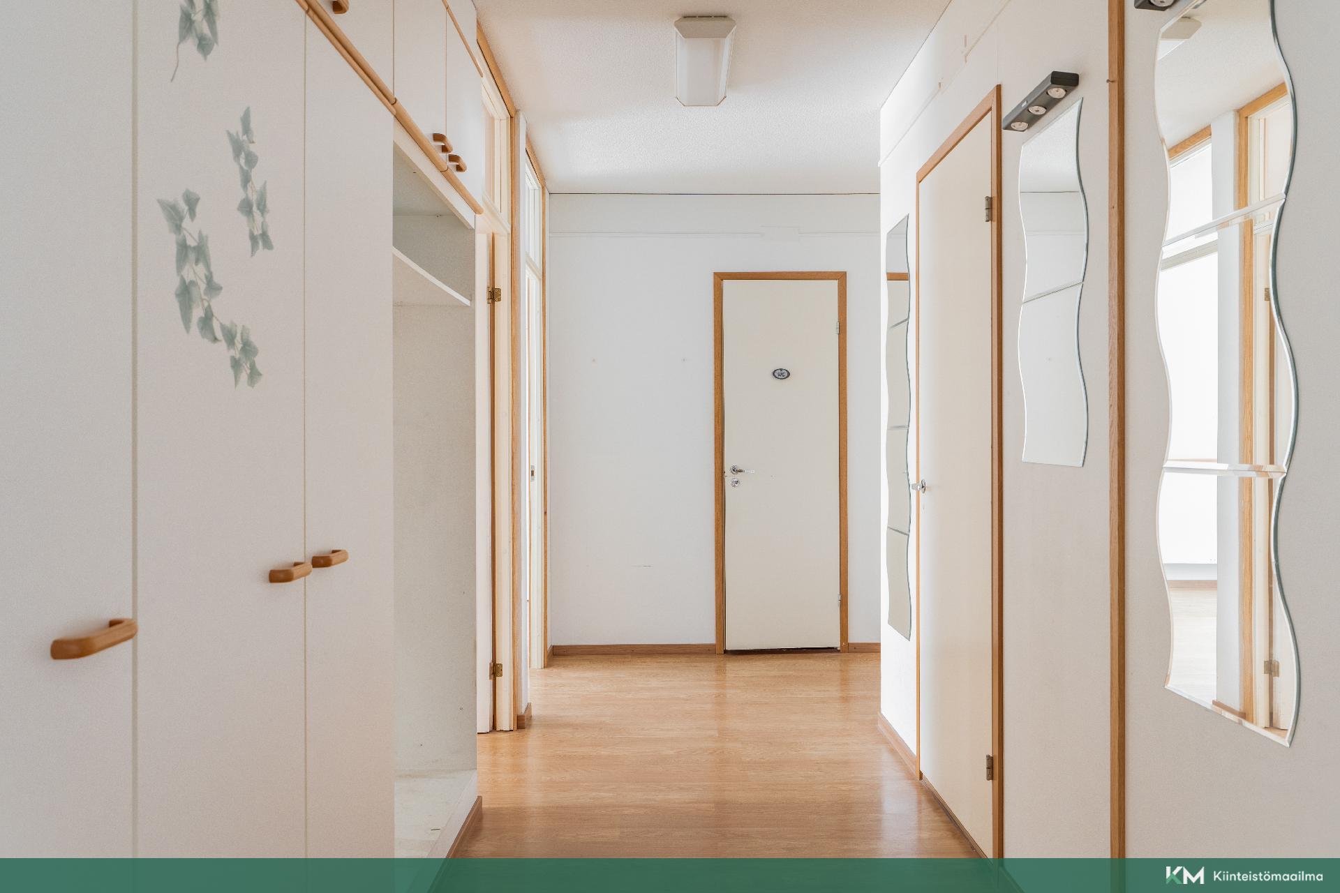 Kaakkoisväylä 6, Mikkola, Vantaa