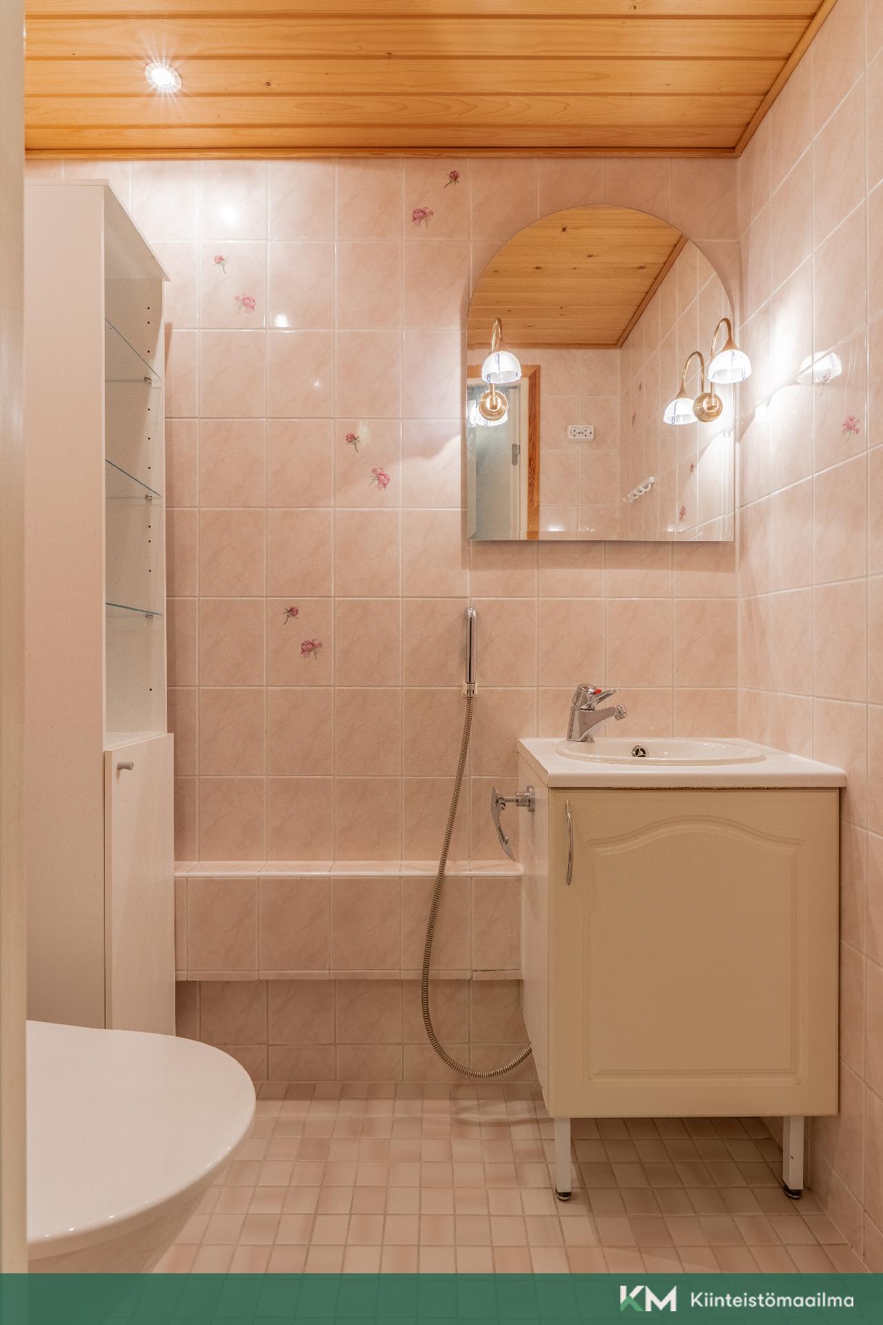 Kaakkoisväylä 6, Mikkola, Vantaa