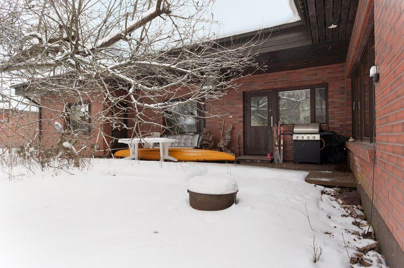 Heinäsuontie 19, Maununneva, Helsinki