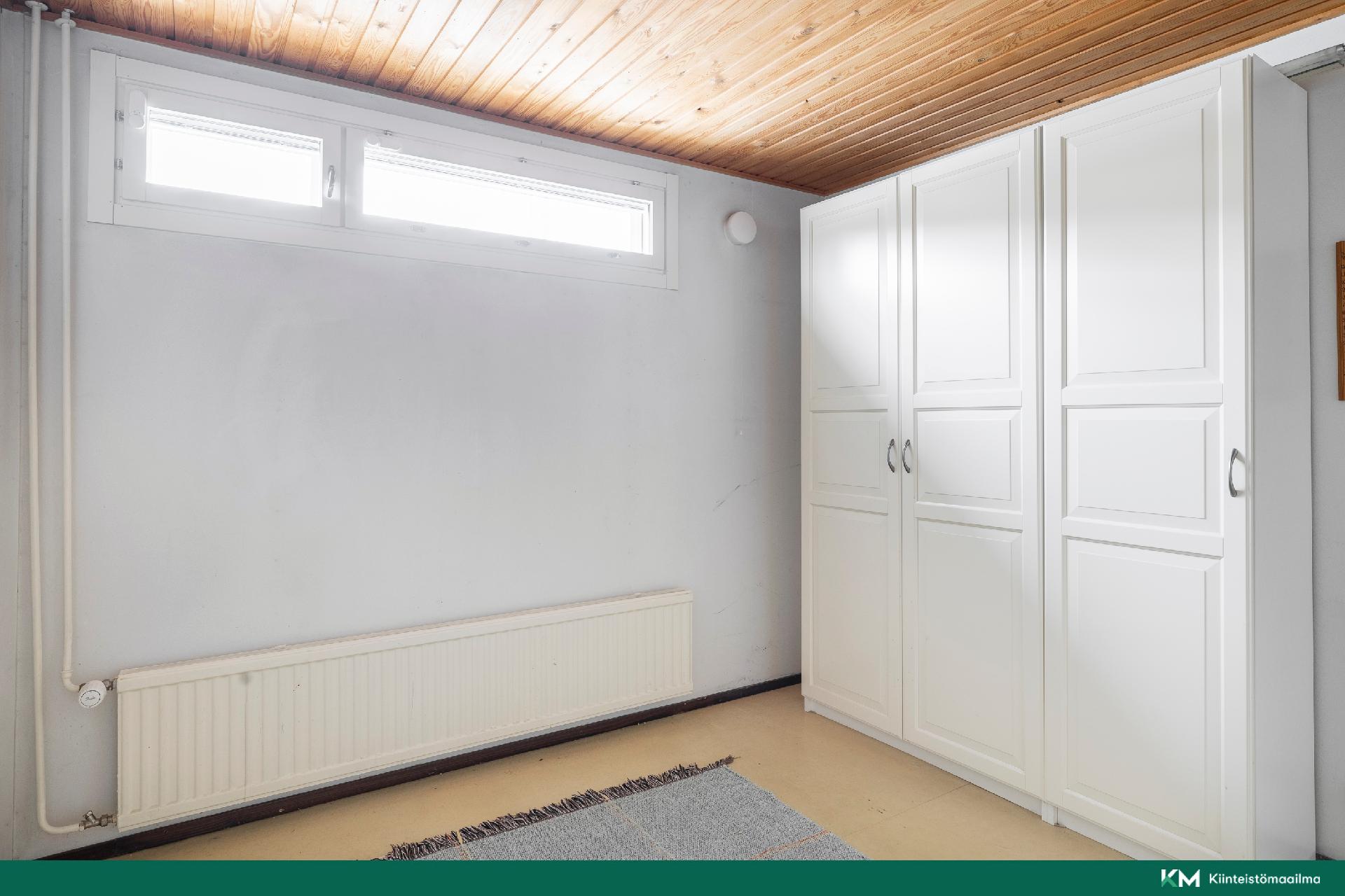 Alakerran askarteluhuone