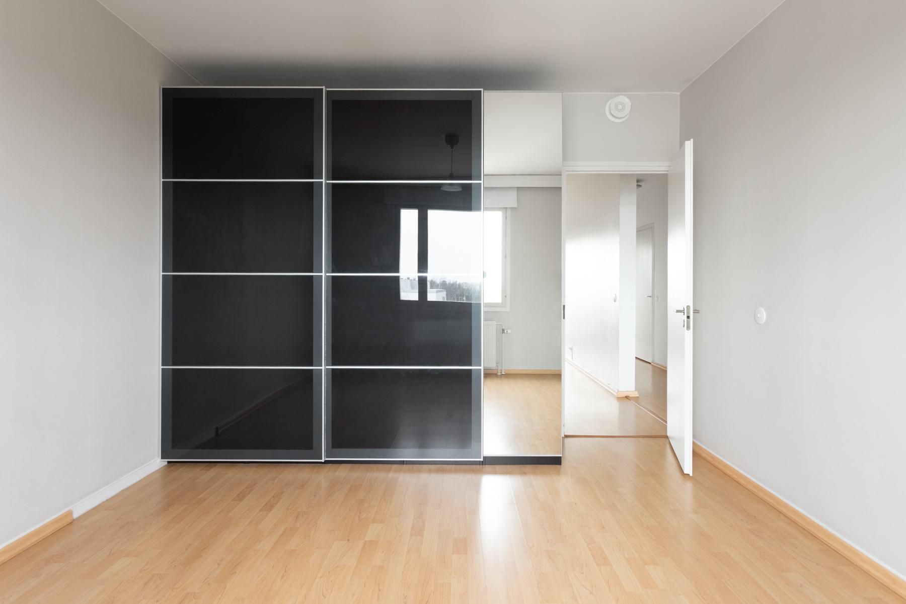 Makuuhuone no2 kaapistot