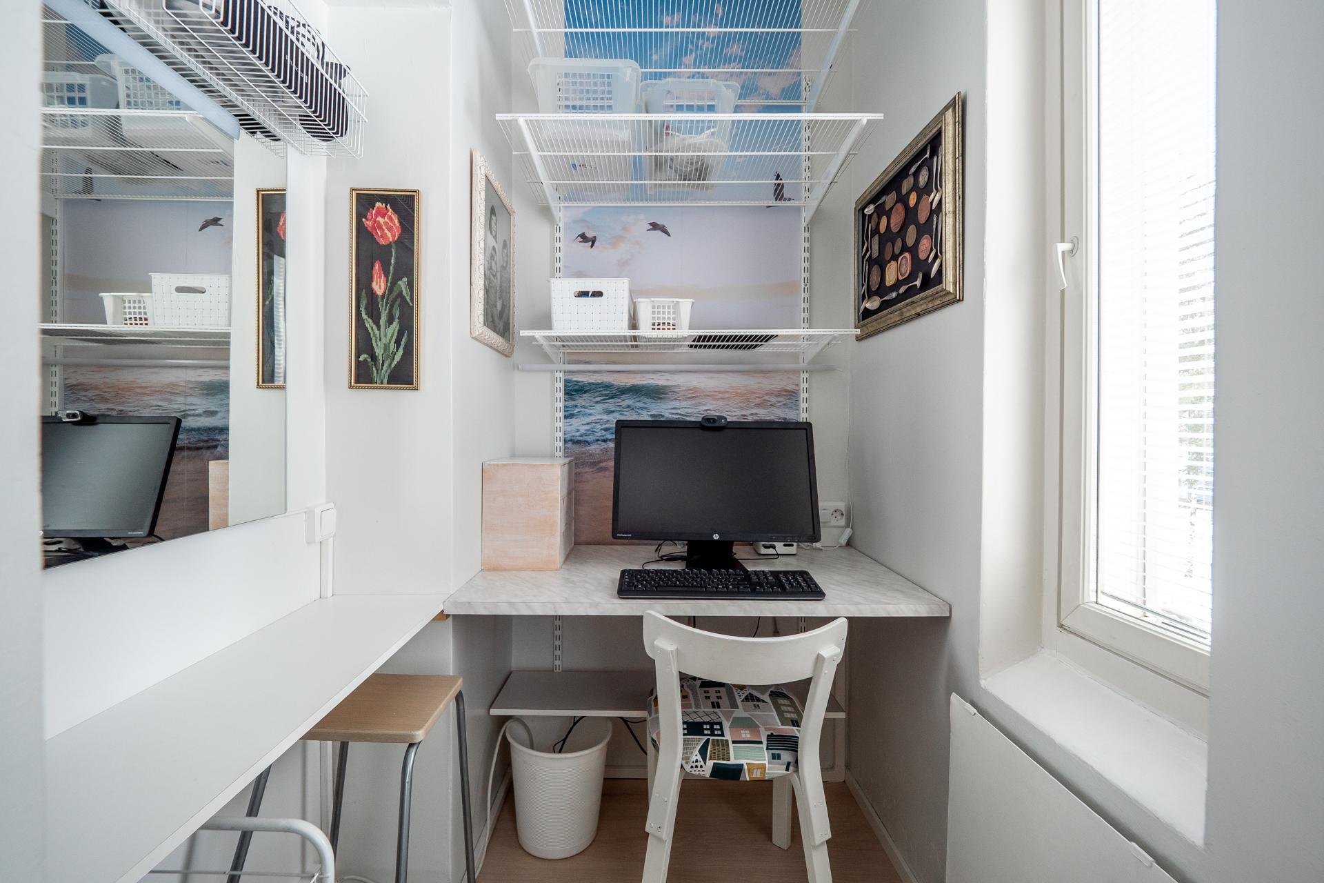 Vaatehuoneesta remontoitu työtila