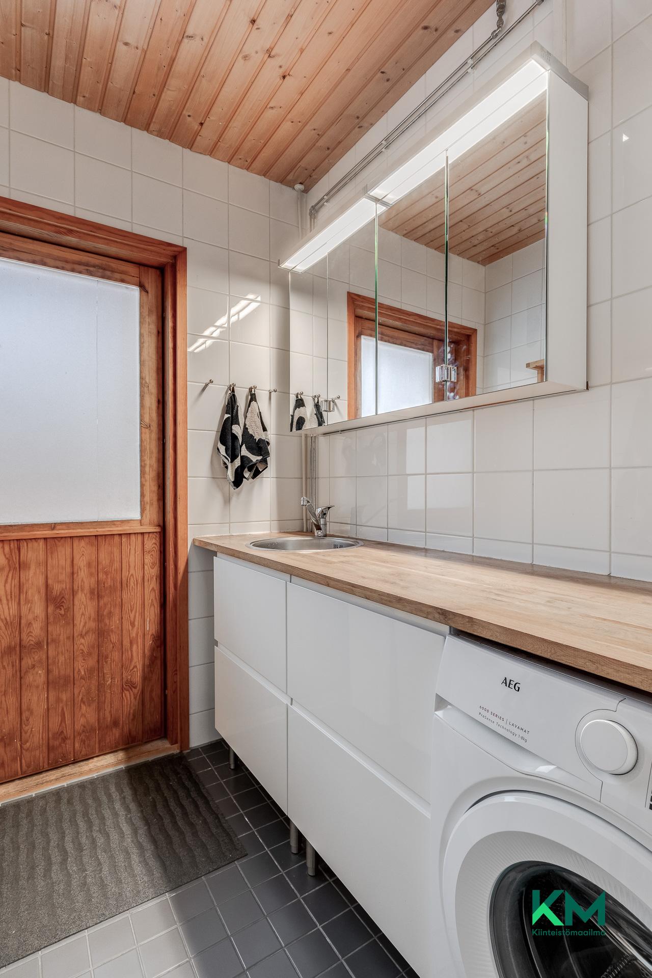 Elontie 73b, Länsi-Pakila, Helsinki