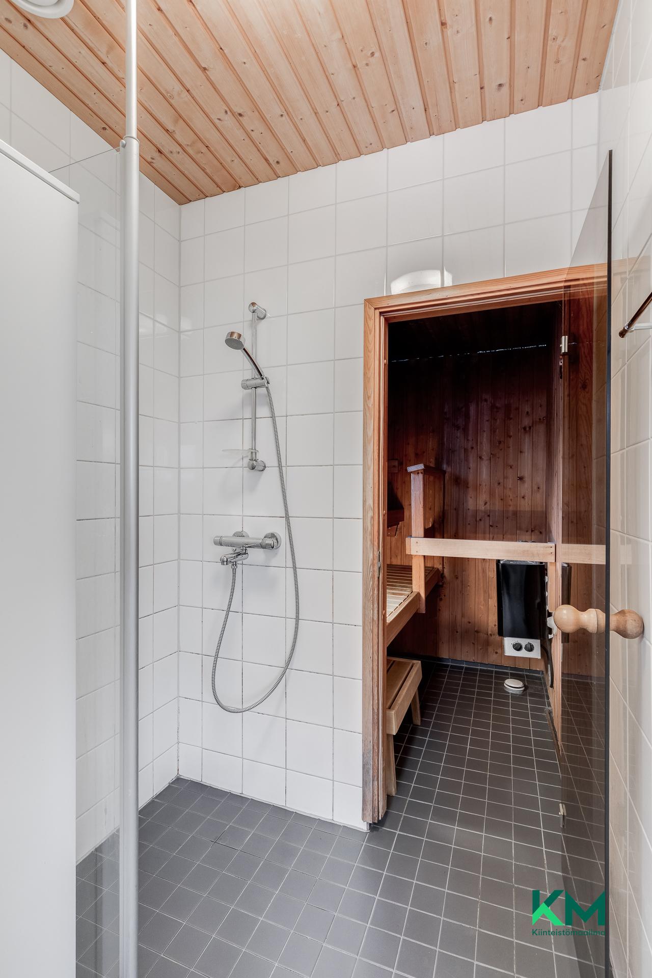 Elontie 73b, Länsi-Pakila, Helsinki