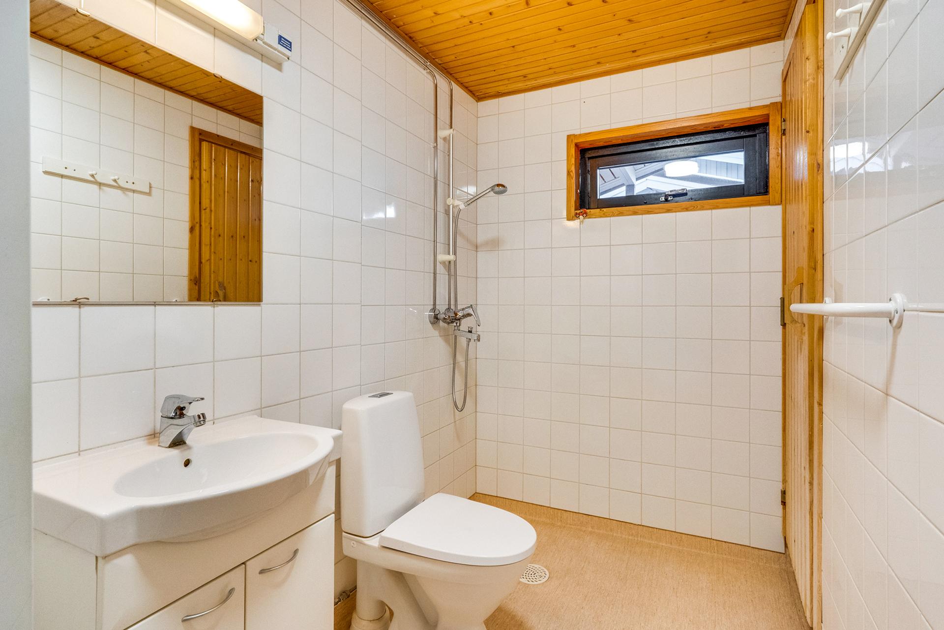 Huhtakannontie 8, Keskusta, Pirkkala