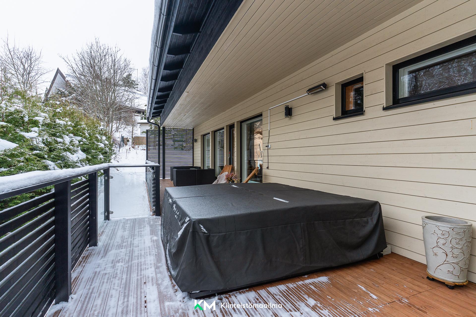 Ympärivuotiseen käyttöön Dropp allas