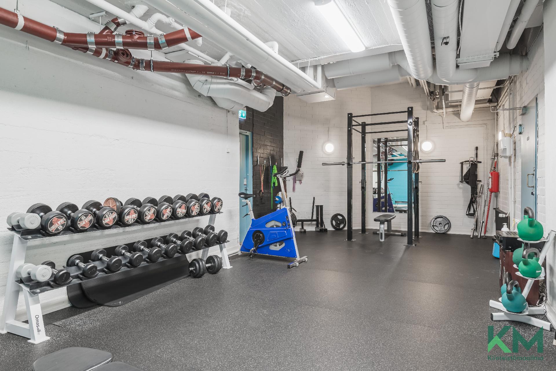 Yhtiön oma kuntosali