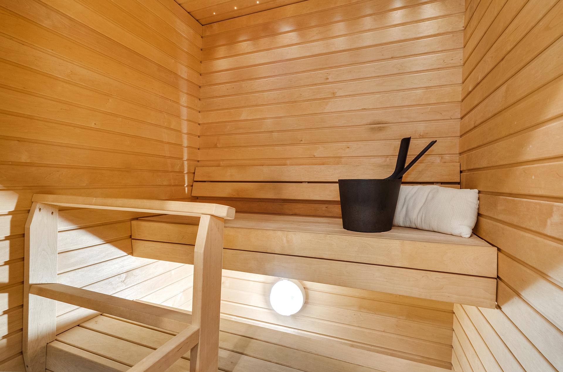 Rentoutumaan pääset oman saunan löylyissä