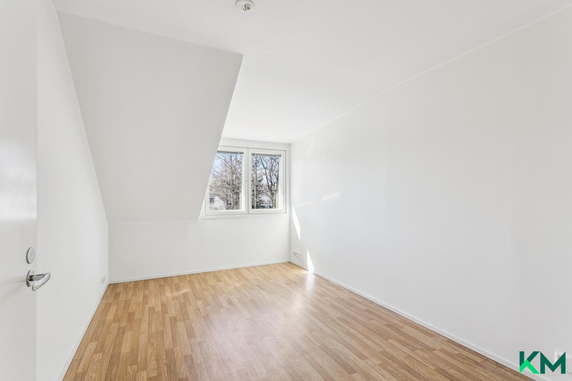 Yläkerran makuuhuone