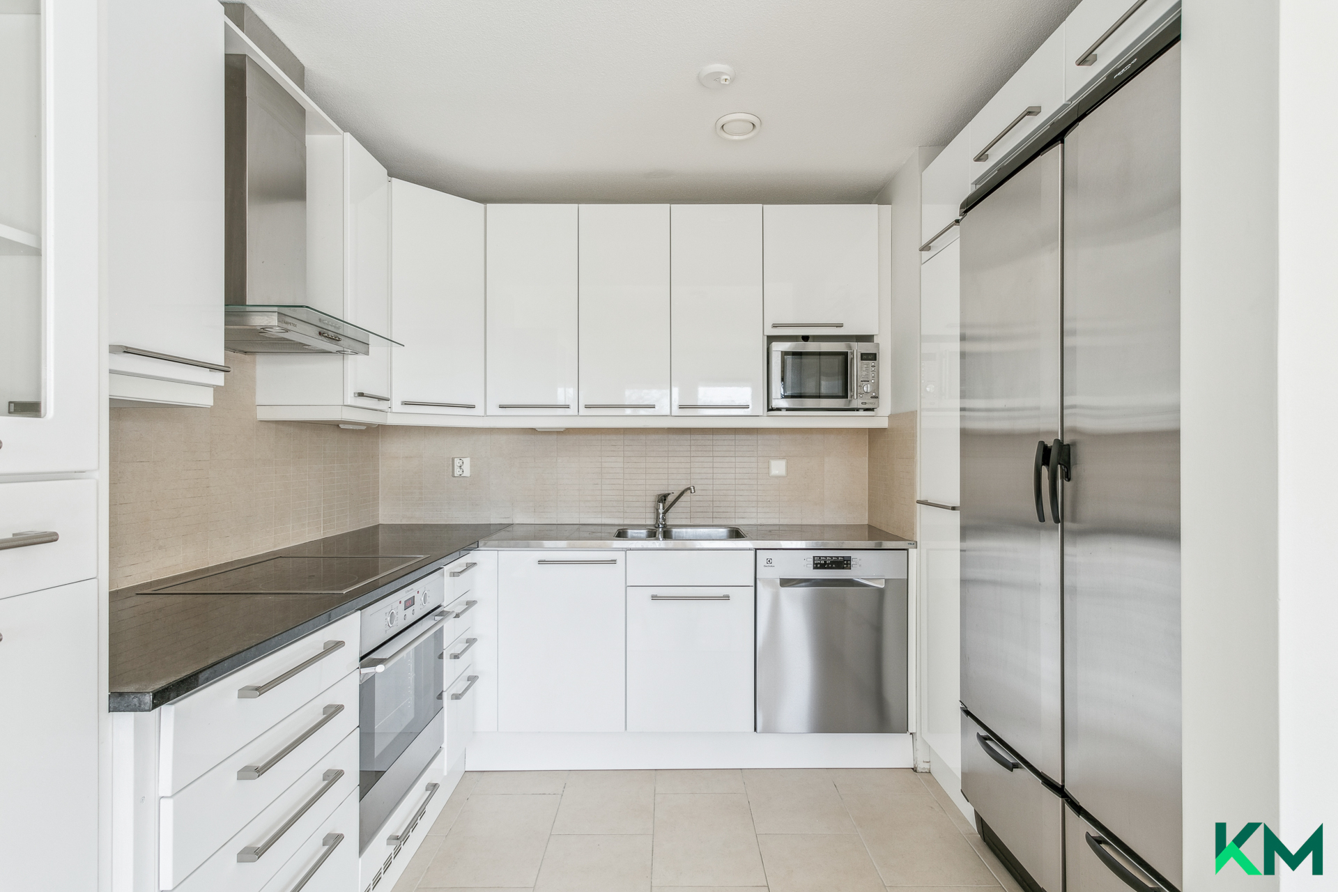 Keittiö keskikerroksessa