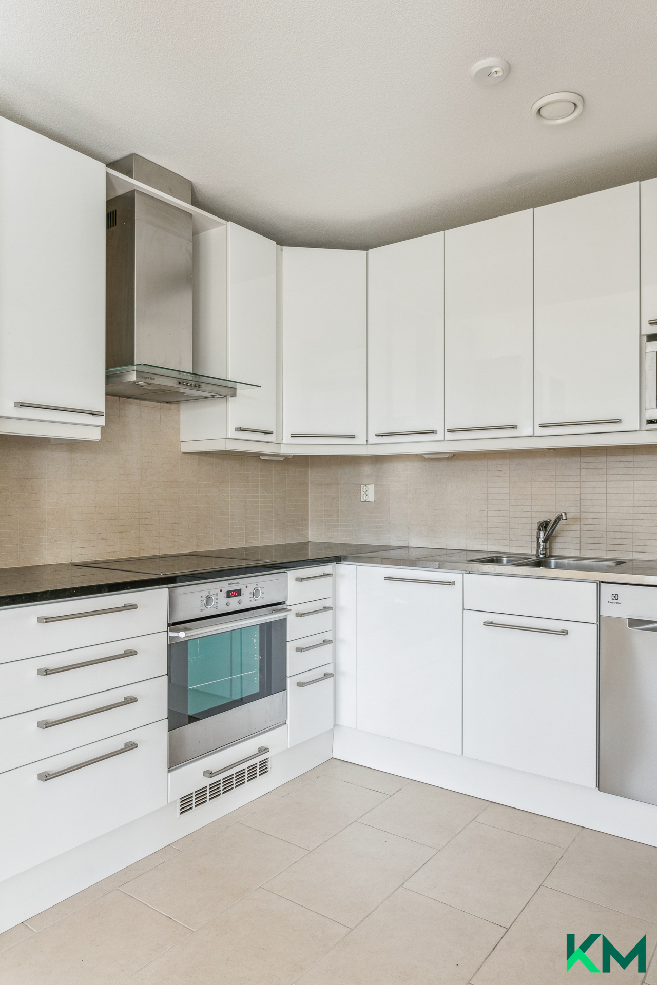 Keittiö keskikerroksessa