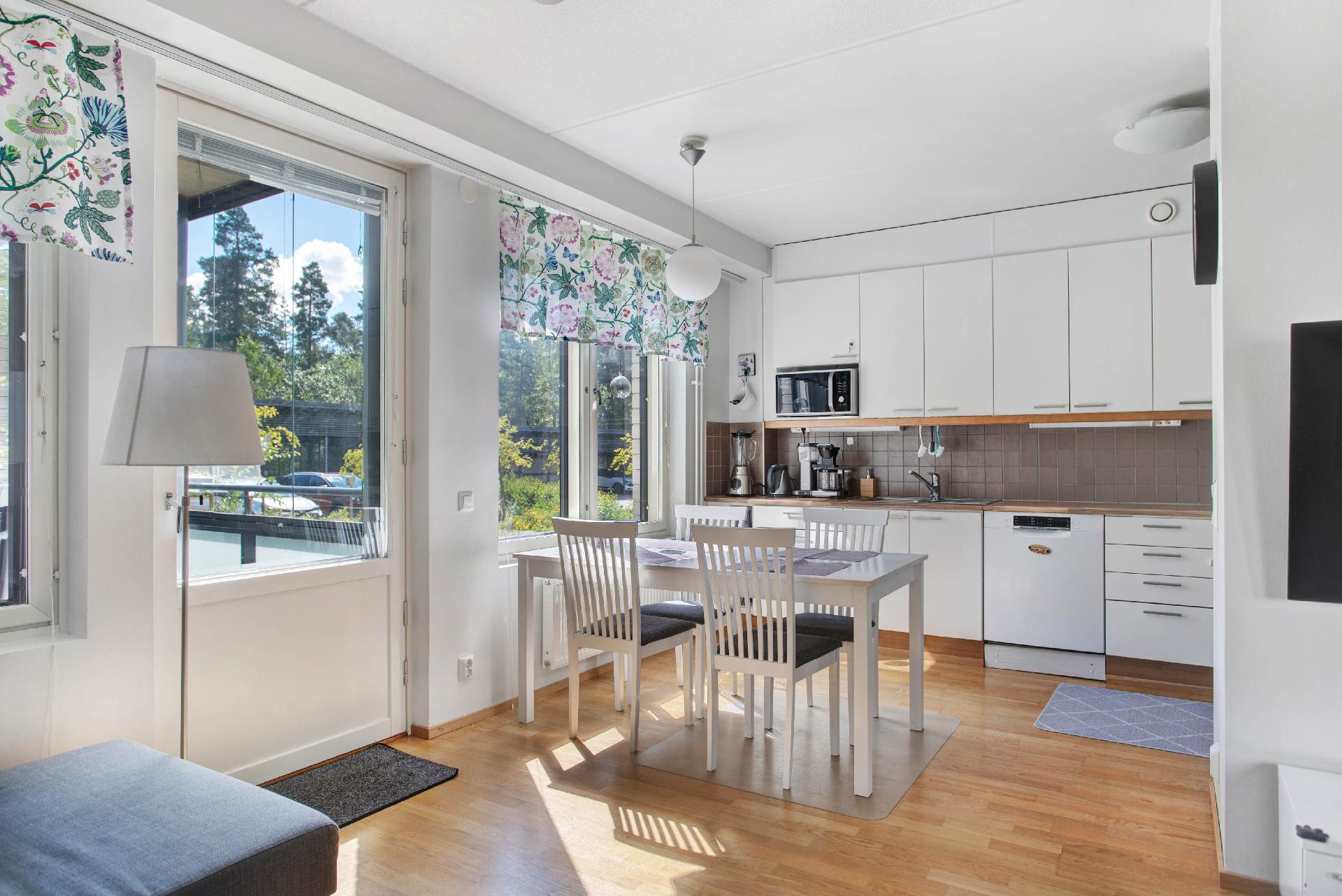 Myötätuulenmäki 10, Saunalahti, Espoo