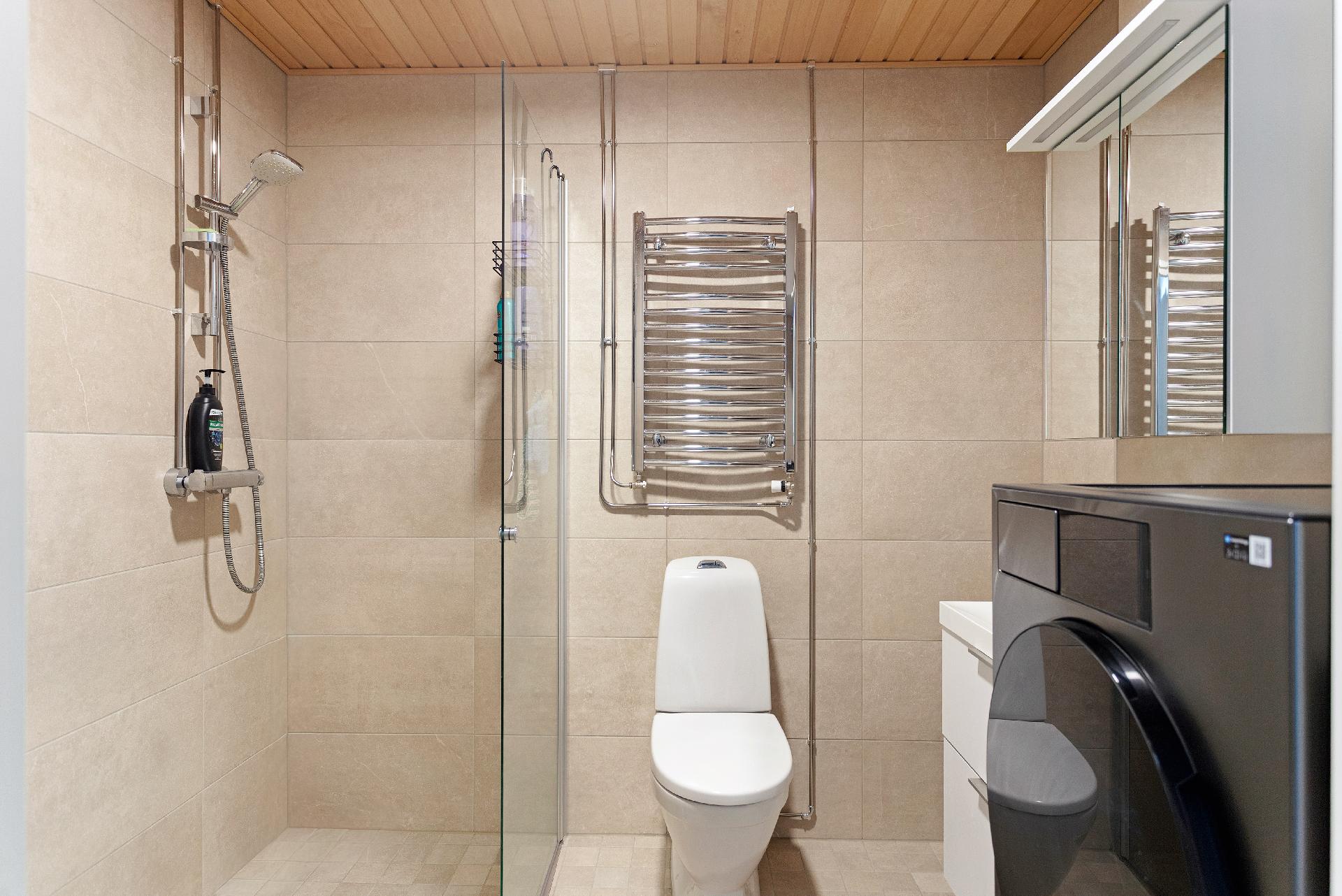 Eestinlaakso 5, Eestinlaakso, Espoo