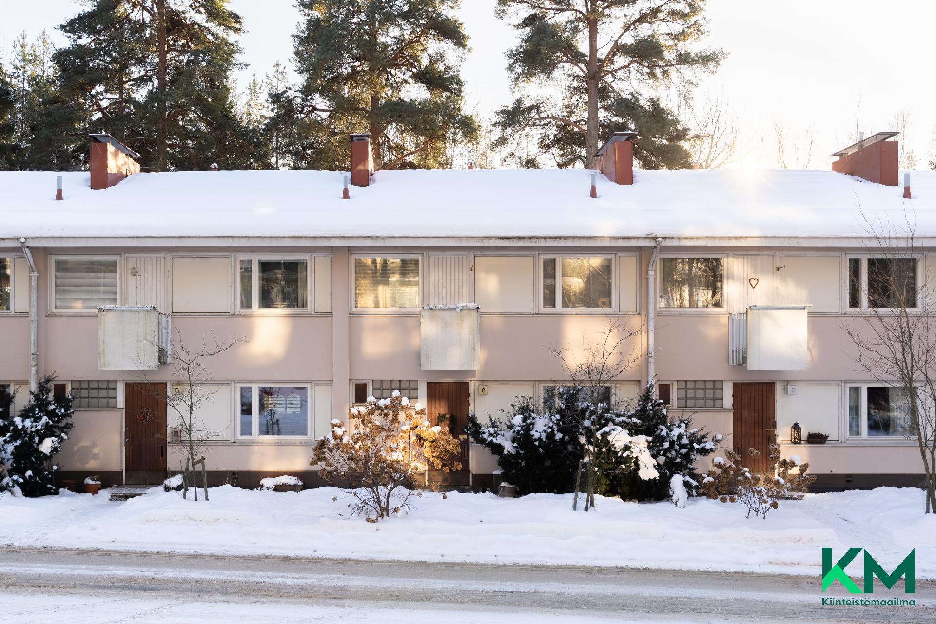 Uudenkaupungintie 4, Munkkivuori, Helsinki