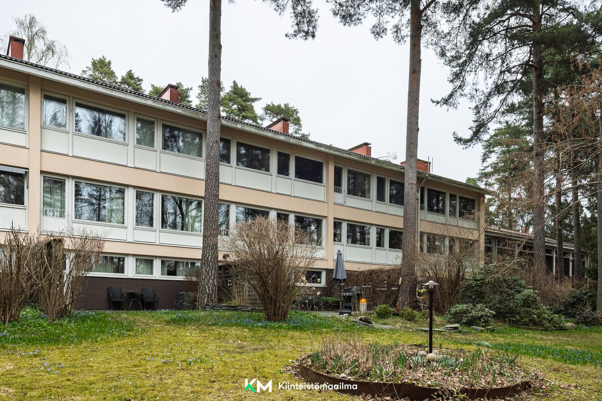 Uudenkaupungintie 4, Munkkivuori, Helsinki