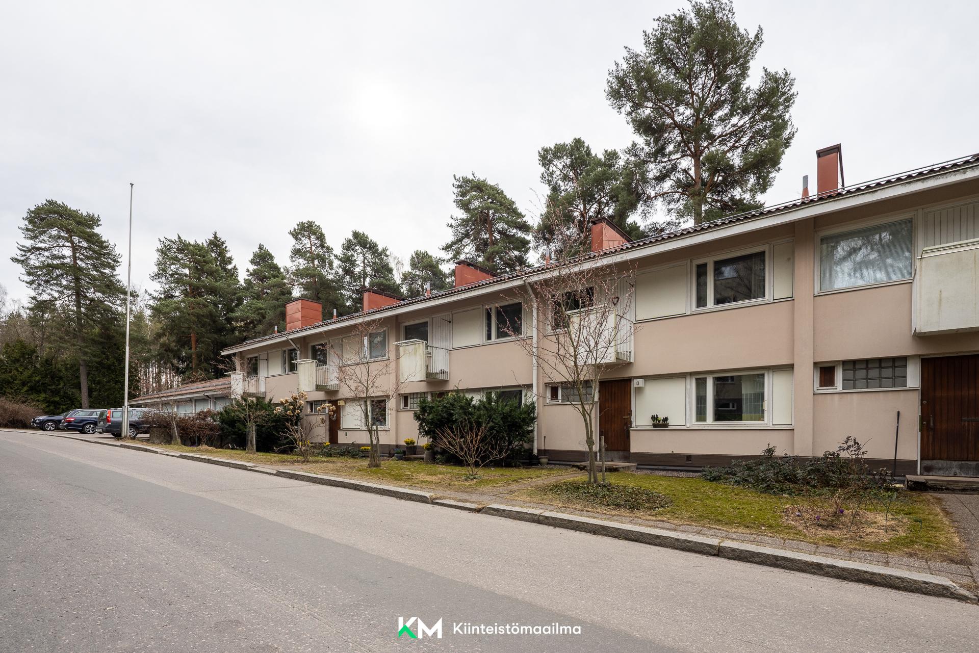 Uudenkaupungintie 4, Munkkivuori, Helsinki