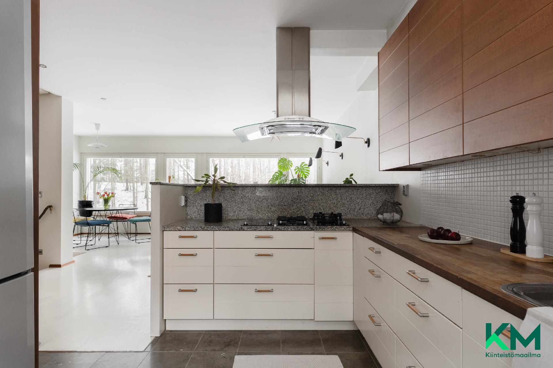 Uudenkaupungintie 4, Munkkivuori, Helsinki