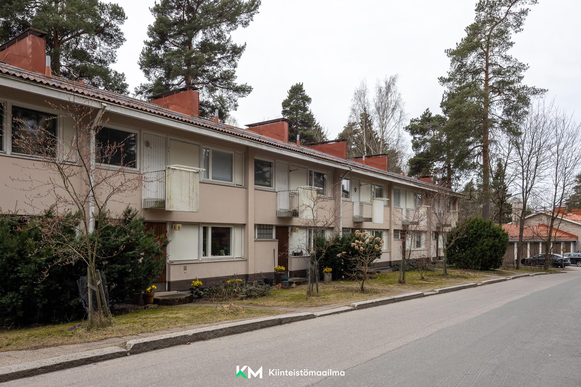 Uudenkaupungintie 4, Munkkivuori, Helsinki