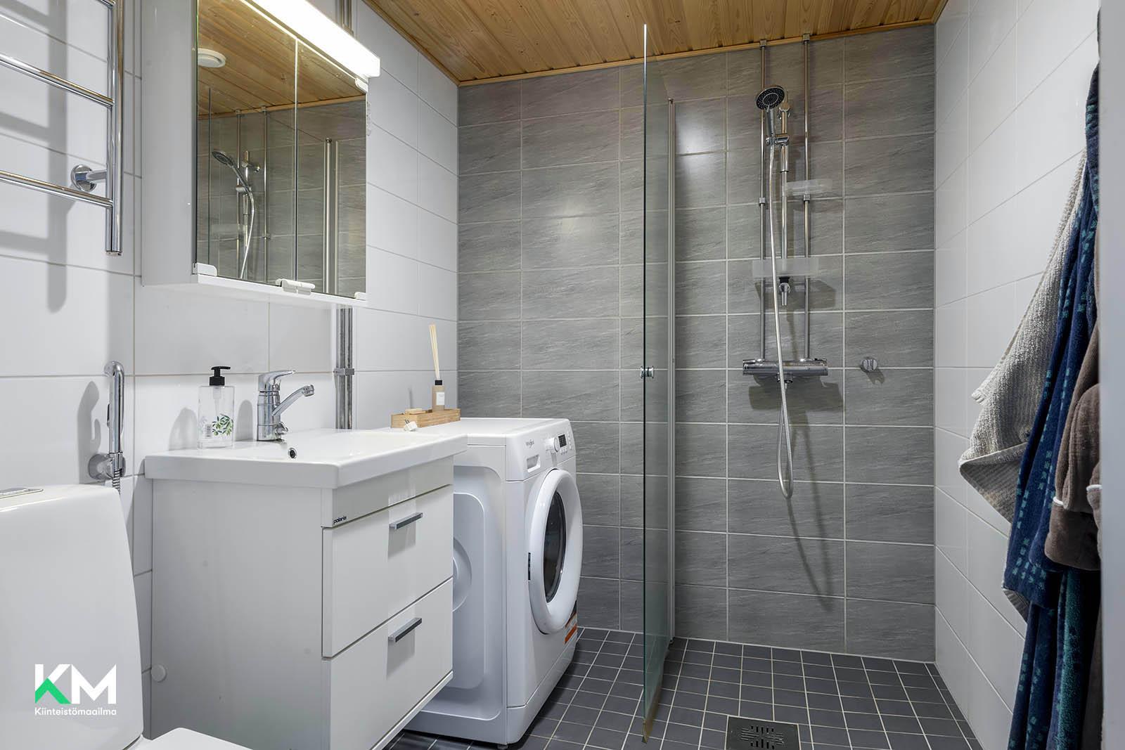 Tuulikintie 3, Kaijonharju, Oulu