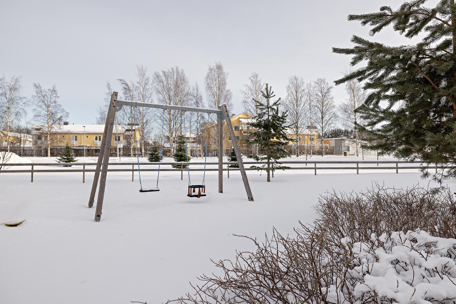 Kauppalinnankatu 1, Linnanmaa, Oulu