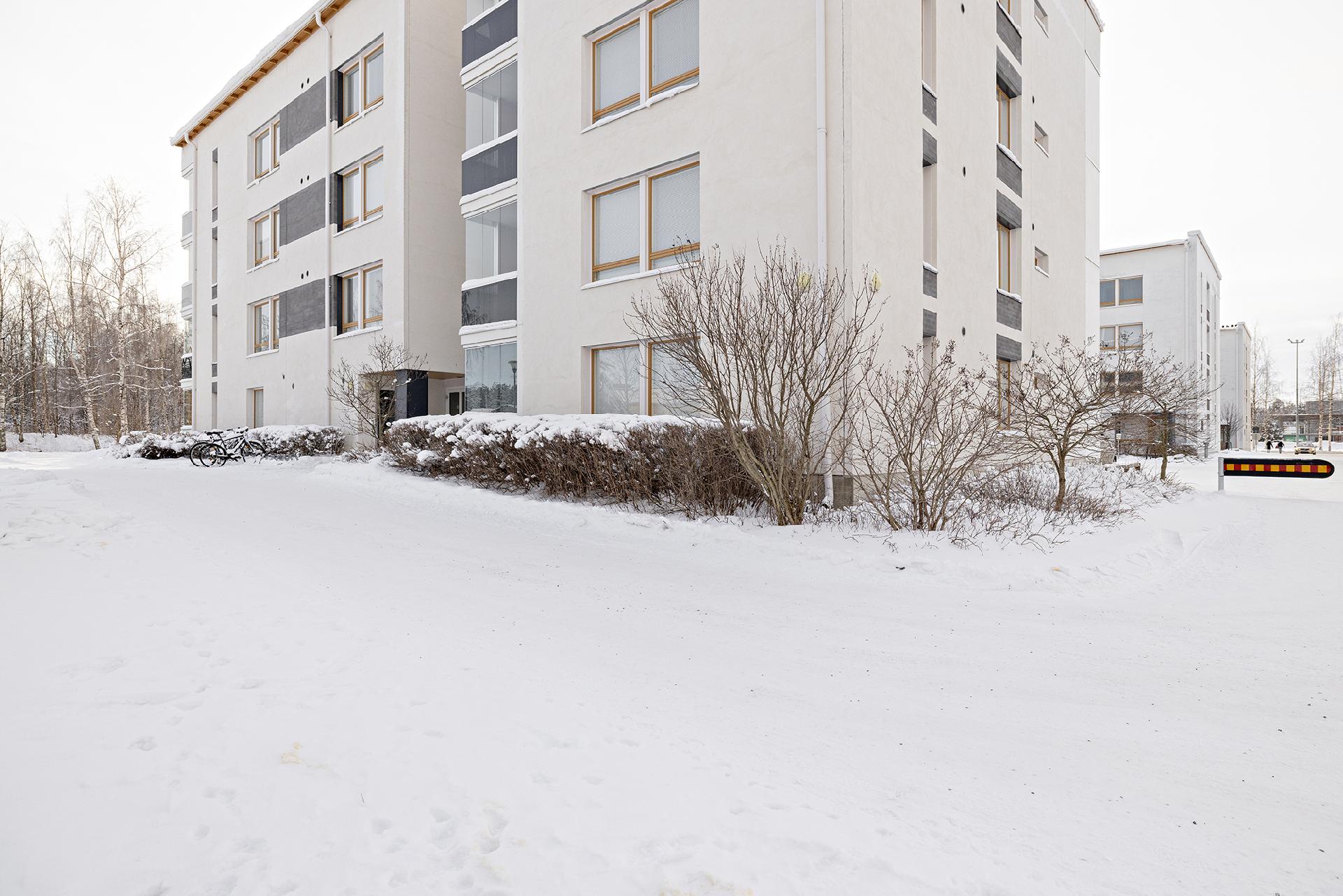 Kauppalinnankatu 1, Linnanmaa, Oulu