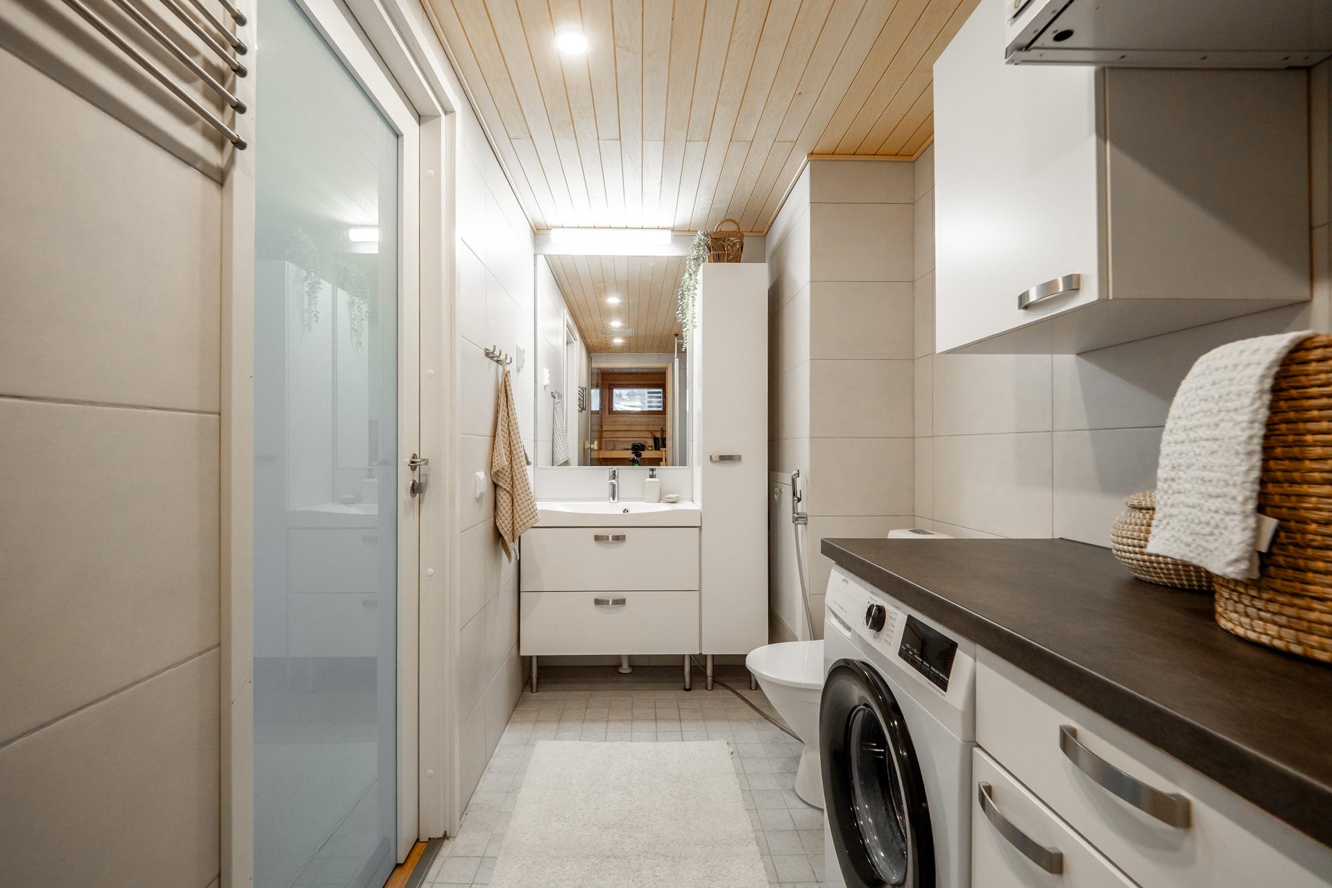 Luotolaisentie 12, Oinaansuo, Oulu