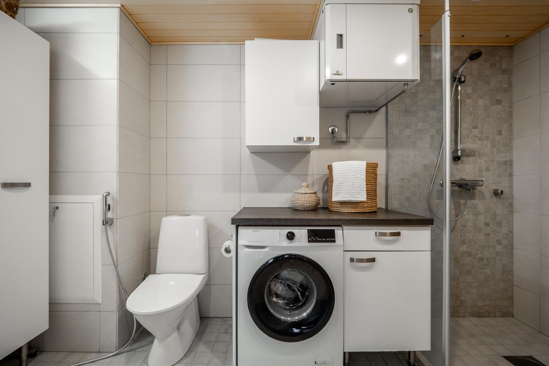 Yläkerran ph/khh/wc