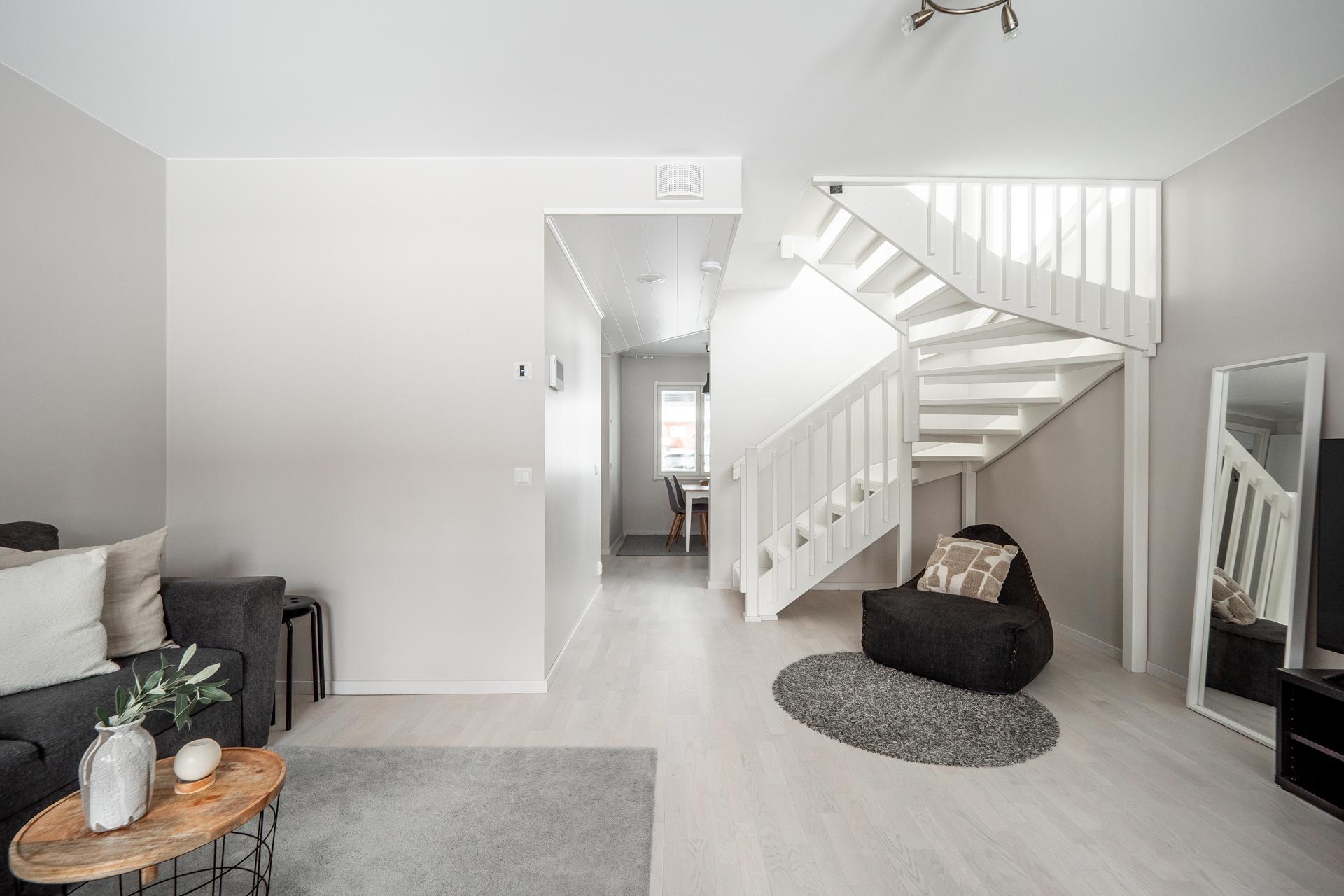 Luotolaisentie 12, Oinaansuo, Oulu