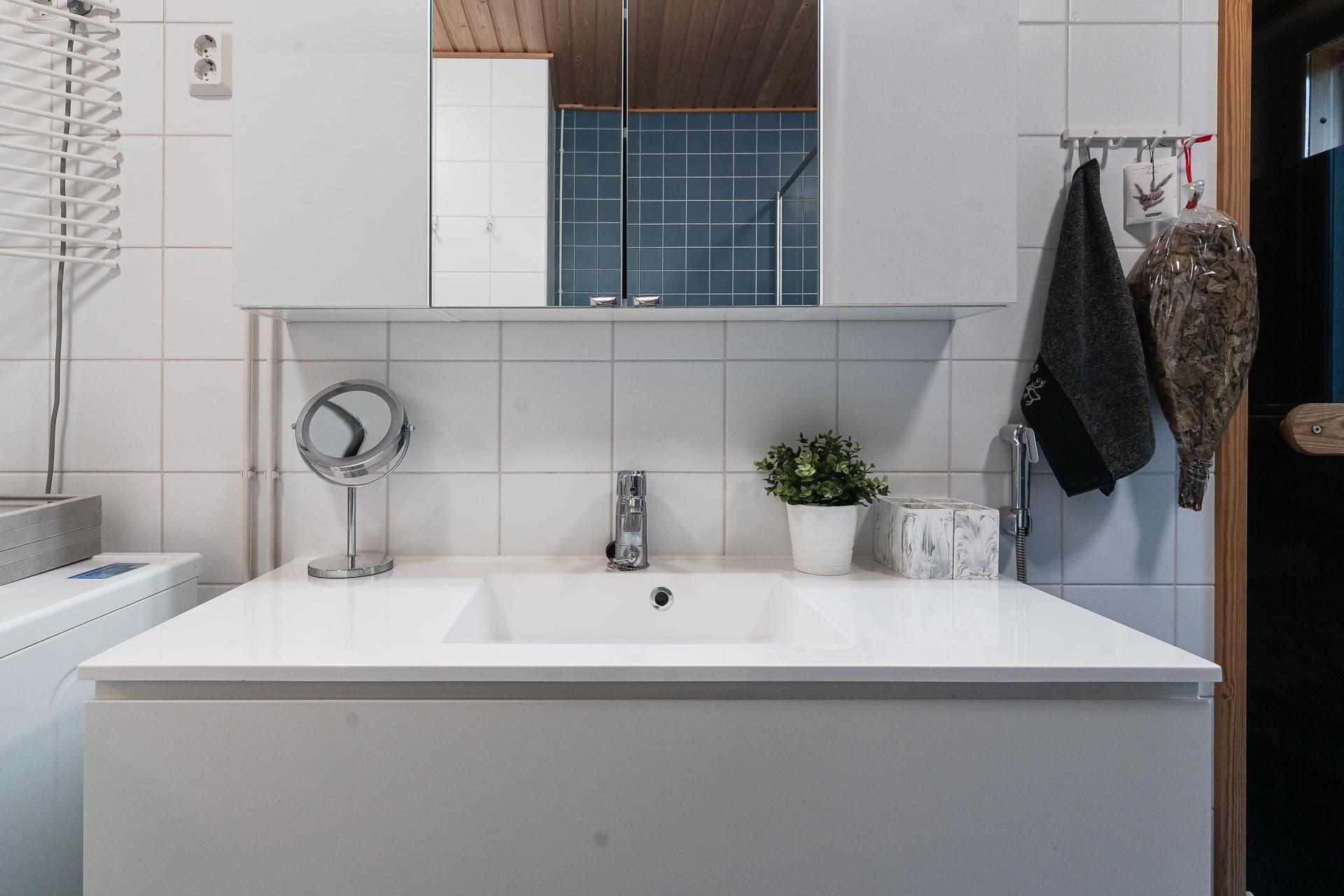 Aurinkolahden puistotie 4, Aurinkolahti, Helsinki