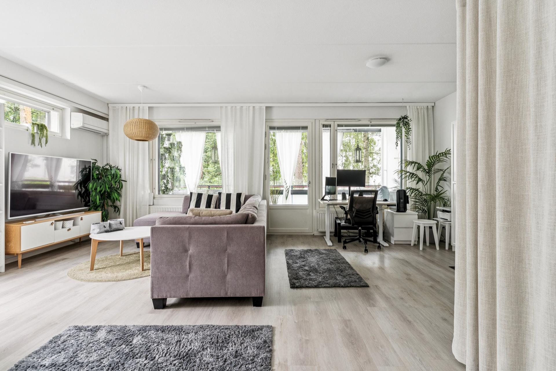 Aurinkolahden puistotie 4, Aurinkolahti, Helsinki