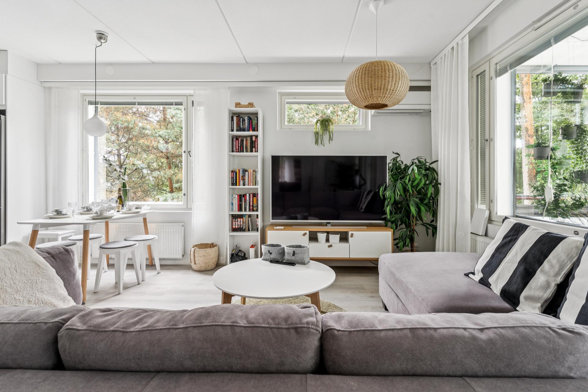 Aurinkolahden puistotie 4, Aurinkolahti, Helsinki